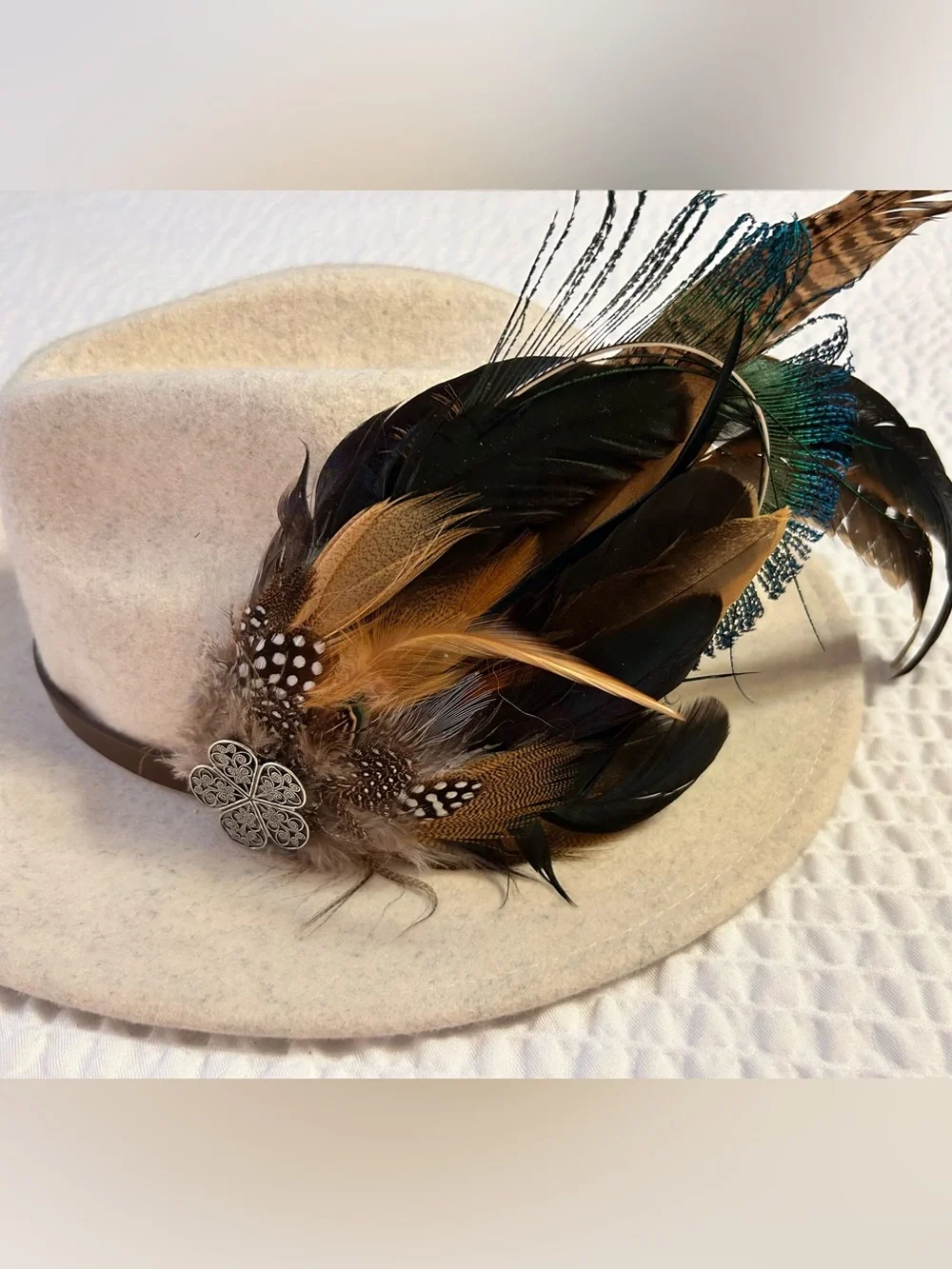 The Amelia Feather Accent Hat Pin